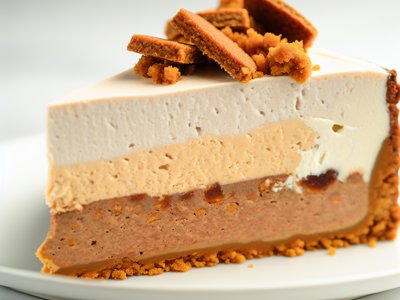 Winterlicher Lebkuchen-Mousse-Käsekuchen mit Spekulatius-Boden